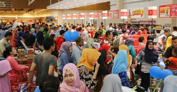 롯데마트가 오는 17일 인도네시아 47호점이자 글로벌 185호점인 '마타탐'점을 오픈한다. (한국 124개 / 베트남 14개 / 인도네시아 47개)/사진=롯데마트 제공