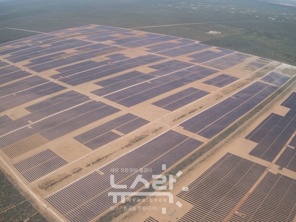 한화에너지(174파워글로벌)가 개발해 운영 중인 미국 텍사스주 Oberon 1A(194MW) 태양광발전소 전경. 사진 한화 제공 [뉴스락]